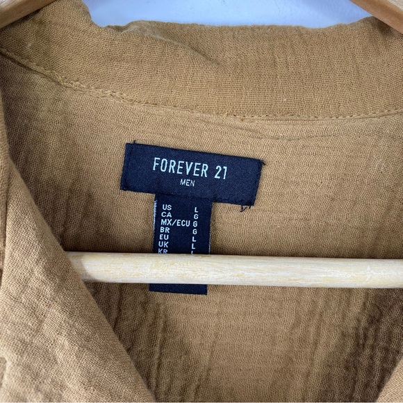 NWOT Forever 21 Mens Large Button Up Short Sleeve Shirt Brown Waffle - Picture 3 of 3